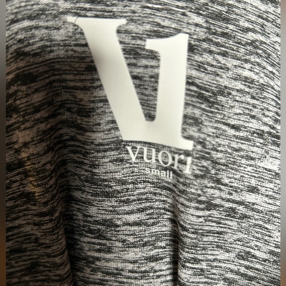 Vuori Women Charcoal Zip-Up Sweater Size Small. - Picture 3 of 4